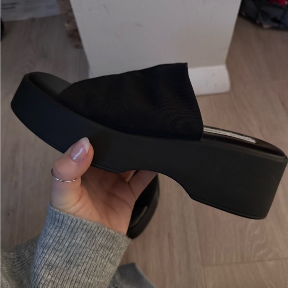 Steve Madden Sandals - Picture 2 of 3